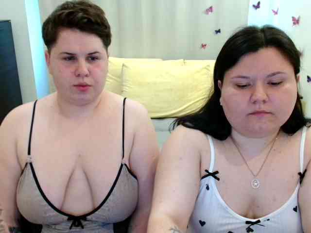 BeckyAndEllen webcam