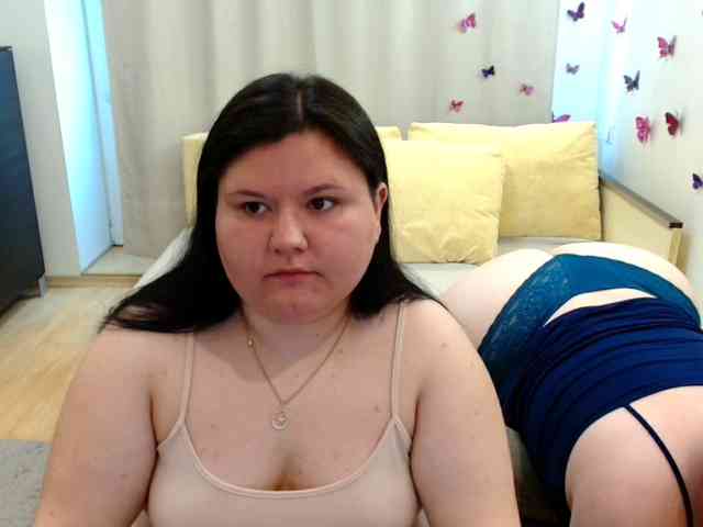 BeckyAndEllen webcam