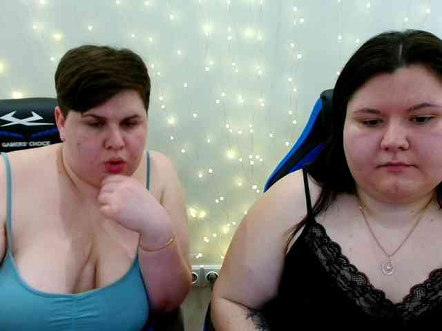 BeckyAndEllen webcam
