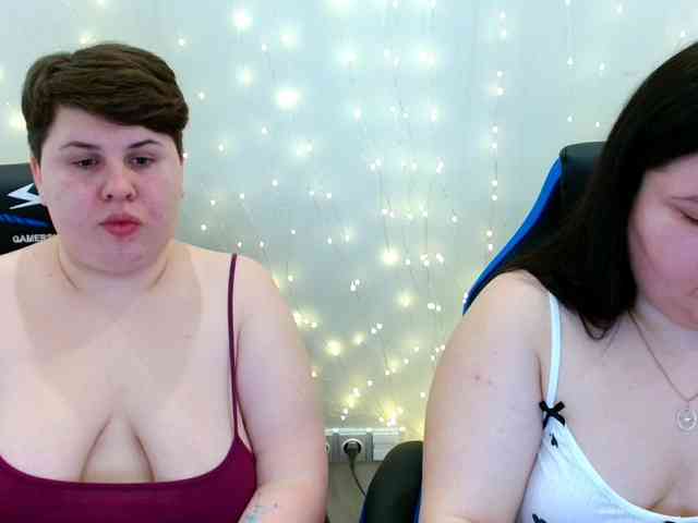 BeckyAndEllen webcam