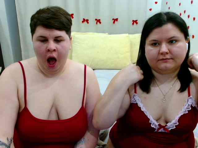 BeckyAndEllen webcam