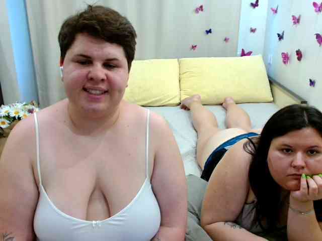 BeckyAndEllen webcam