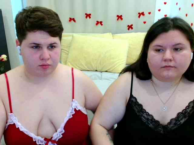 BeckyAndEllen webcam