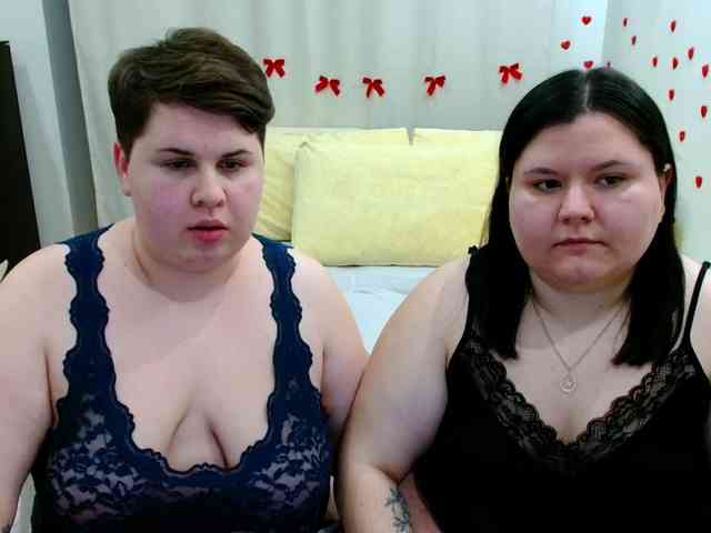 BeckyAndEllen webcam