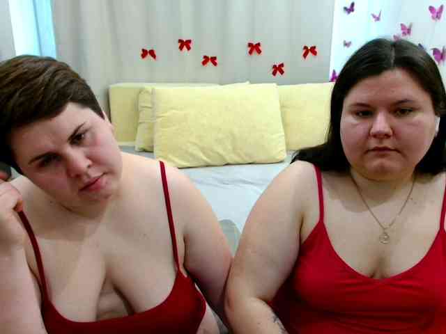 BeckyAndEllen webcam