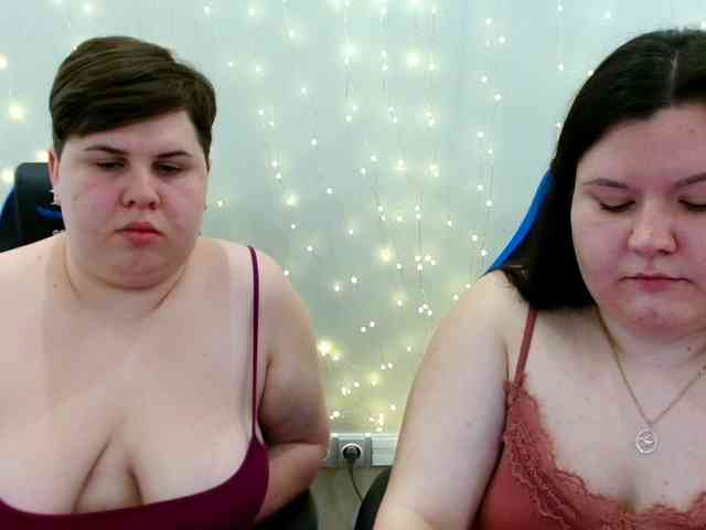 BeckyAndEllen webcam