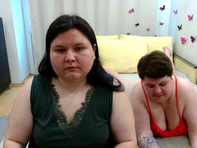 BeckyAndEllen webcam