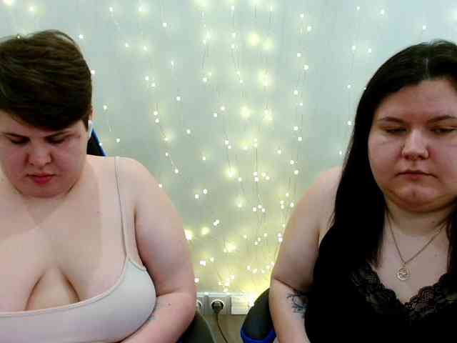 BeckyAndEllen webcam