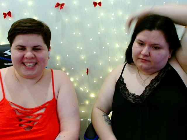 BeckyAndEllen webcam