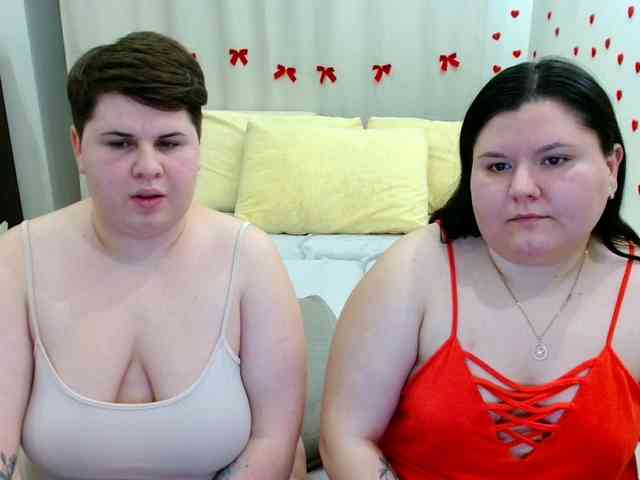 BeckyAndEllen webcam