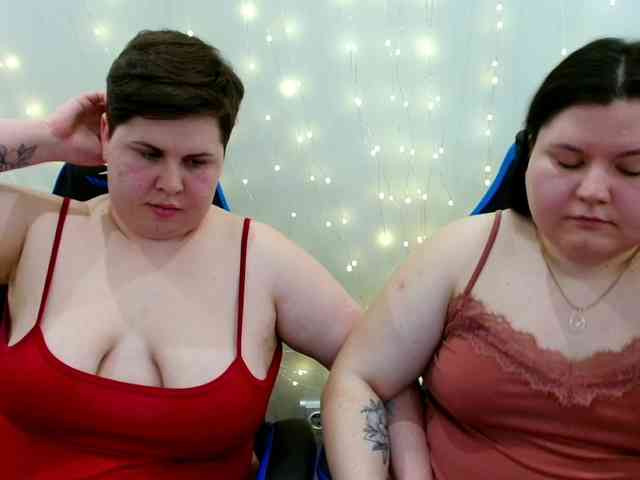 BeckyAndEllen webcam