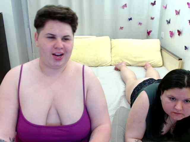 BeckyAndEllen webcam