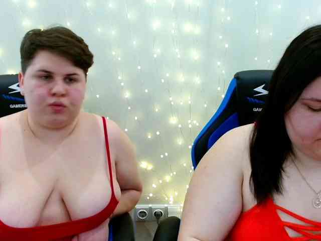 BeckyAndEllen webcam