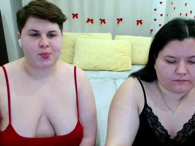 BeckyAndEllen webcam