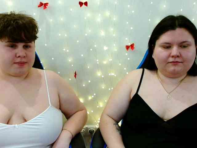 BeckyAndEllen webcam