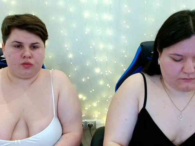 BeckyAndEllen webcam