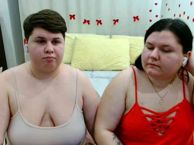 BeckyAndEllen webcam