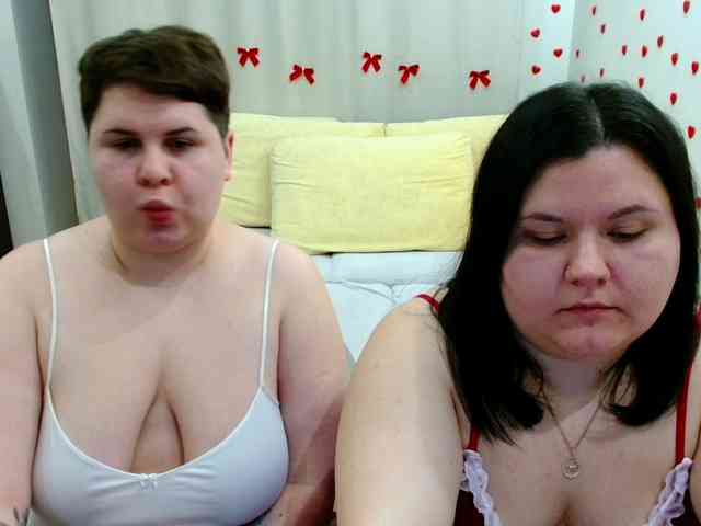 BeckyAndEllen webcam