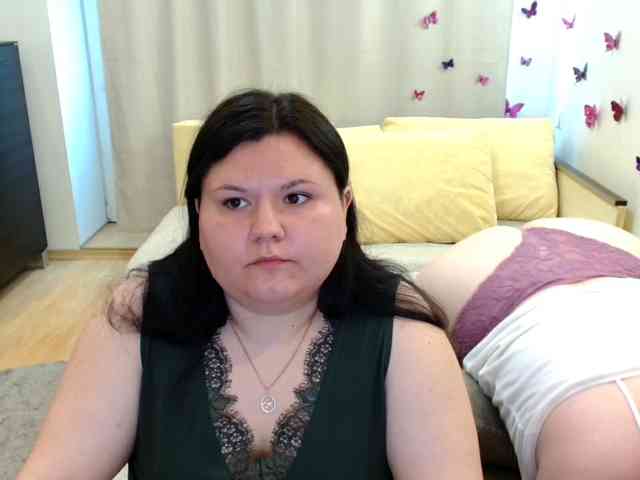 BeckyAndEllen webcam