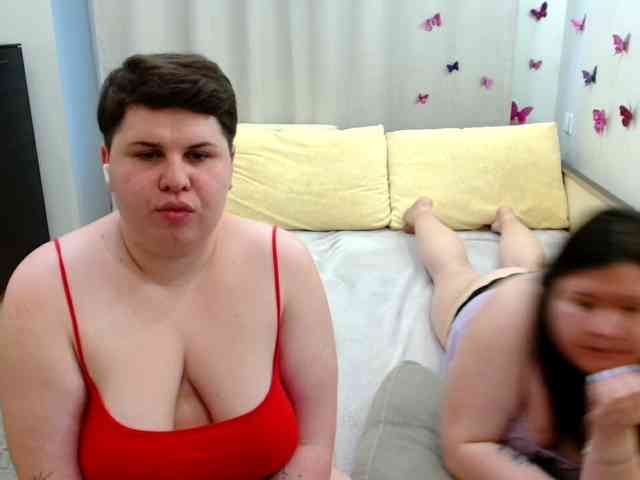 BeckyAndEllen webcam