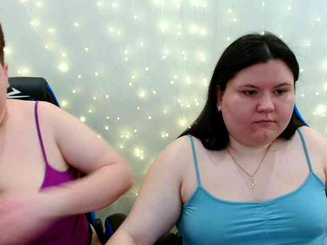 BeckyAndEllen webcam