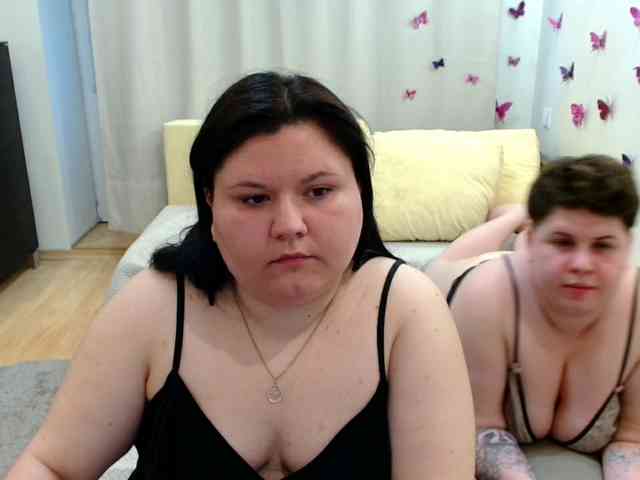 BeckyAndEllen webcam