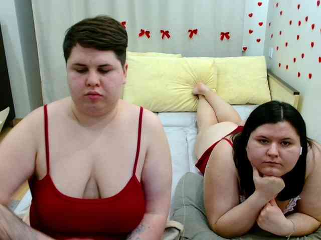 BeckyAndEllen webcam