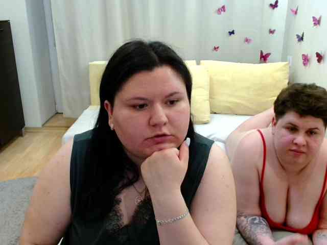 BeckyAndEllen webcam