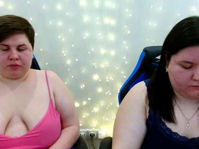 BeckyAndEllen webcam