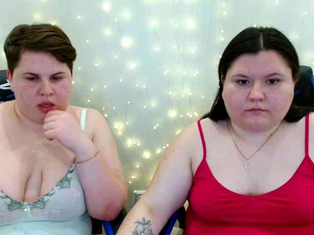 BeckyAndEllen webcam