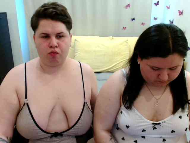 BeckyAndEllen webcam