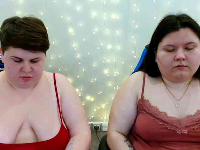 BeckyAndEllen webcam