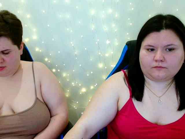 BeckyAndEllen webcam