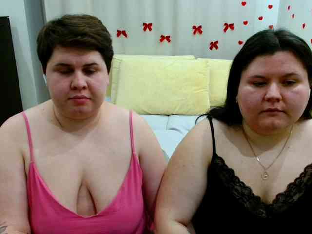 BeckyAndEllen webcam