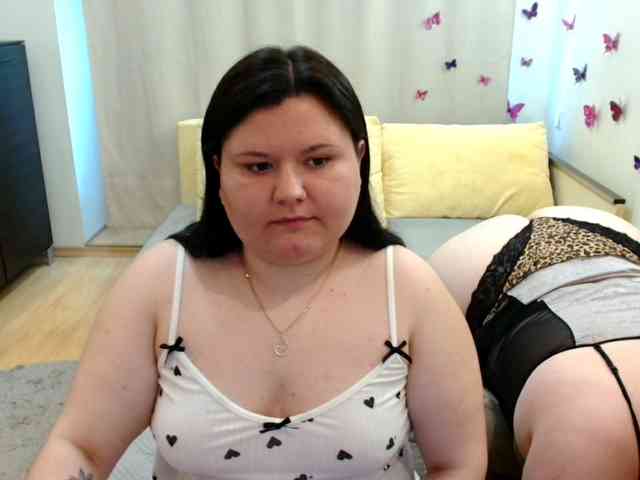 BeckyAndEllen webcam
