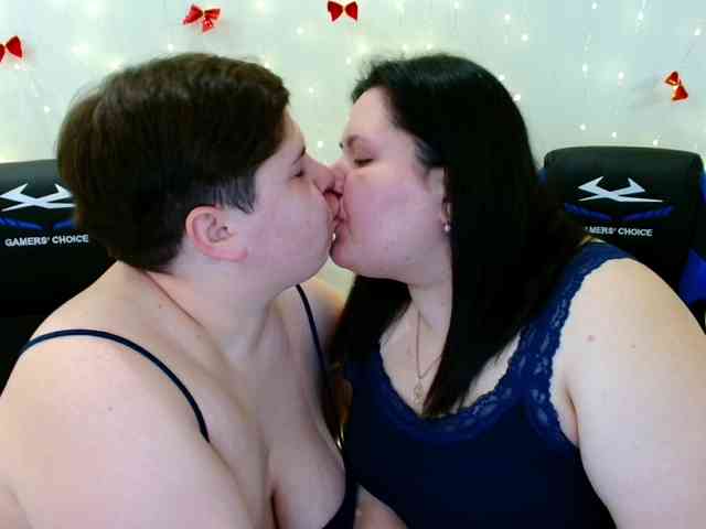 BeckyAndEllen webcam