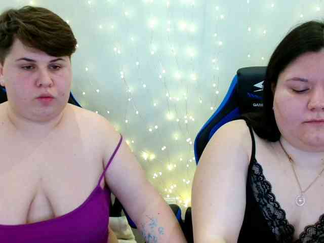 BeckyAndEllen webcam