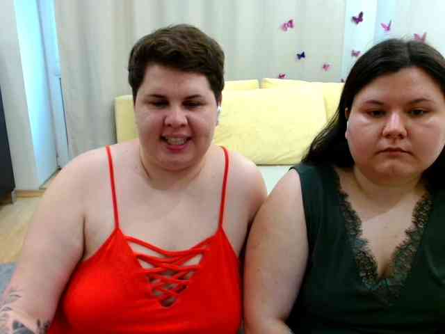BeckyAndEllen webcam