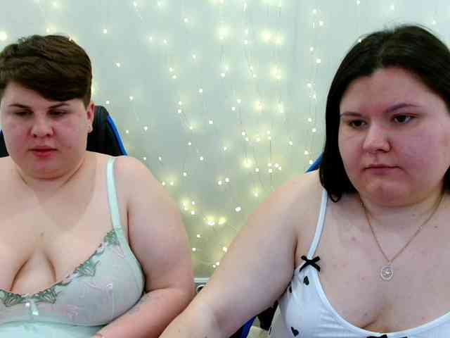 BeckyAndEllen webcam