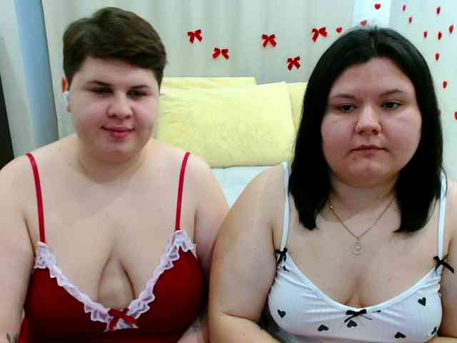BeckyAndEllen webcam