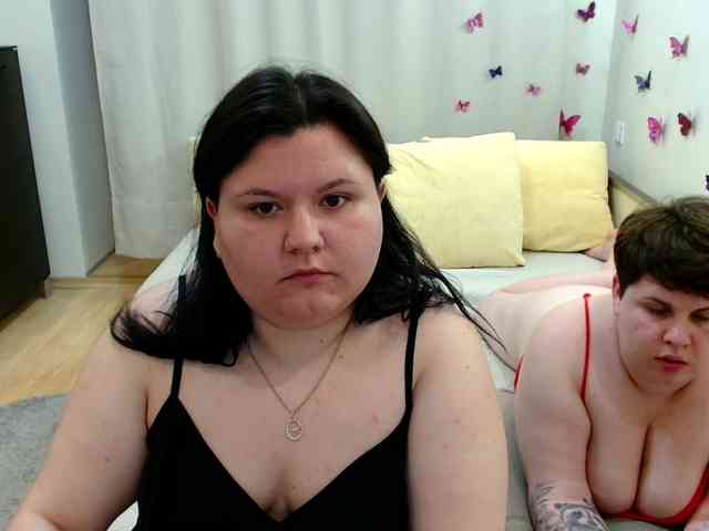 BeckyAndEllen webcam