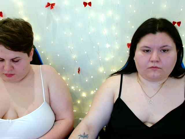 BeckyAndEllen webcam