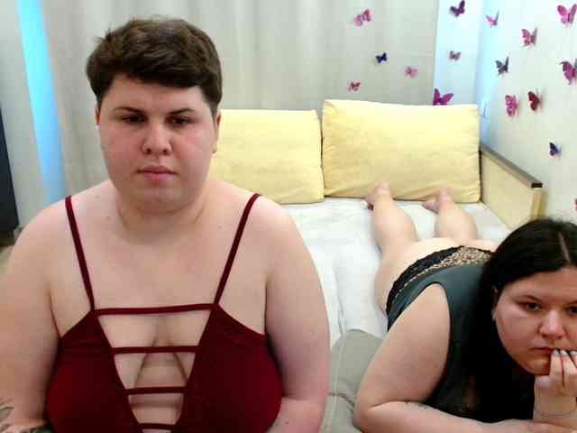BeckyAndEllen webcam