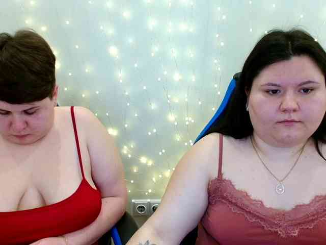 BeckyAndEllen webcam