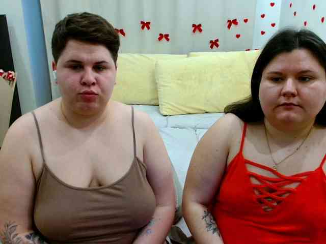 BeckyAndEllen webcam