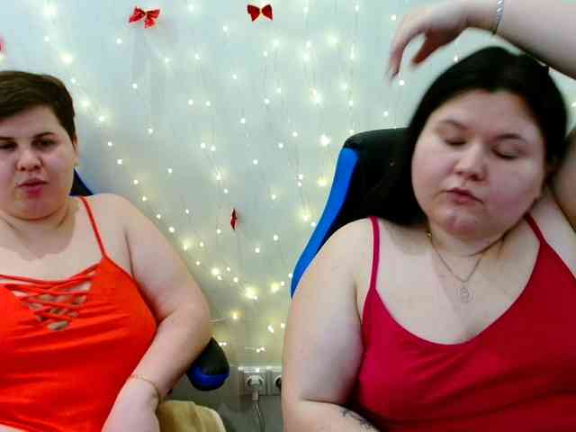 BeckyAndEllen webcam