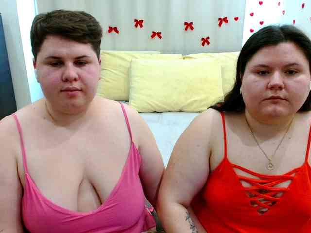 BeckyAndEllen webcam