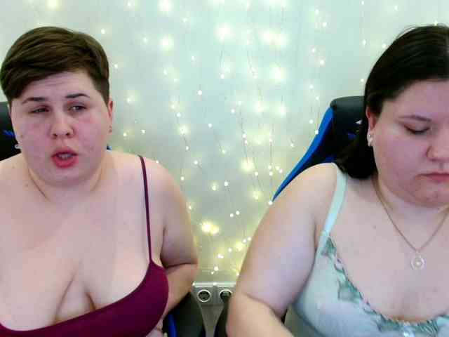 BeckyAndEllen webcam