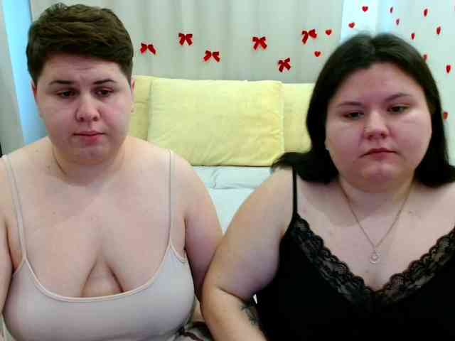 BeckyAndEllen webcam
