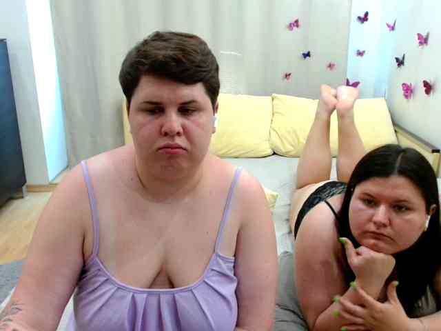 BeckyAndEllen webcam